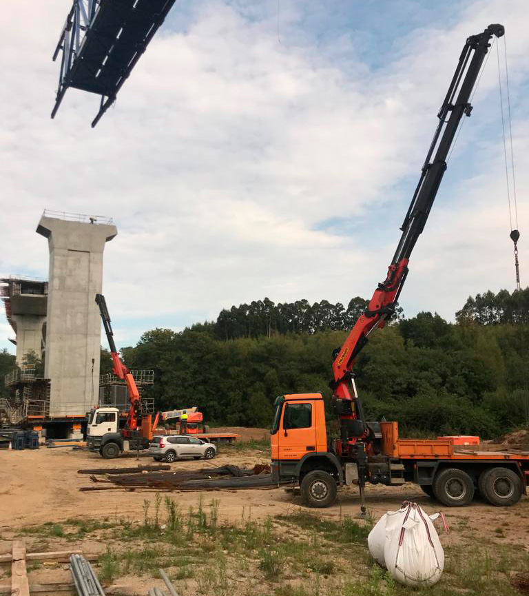 Alquilar camiones grúa de confianza y calidad Alquilar camiones grúa de confianza y calidad